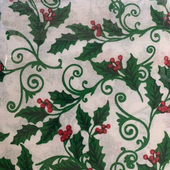 Christmas Tablecloth Holly Berry Green Red Fiesta Party Rectangular Dinner 60x84 - Picture 5 of 7